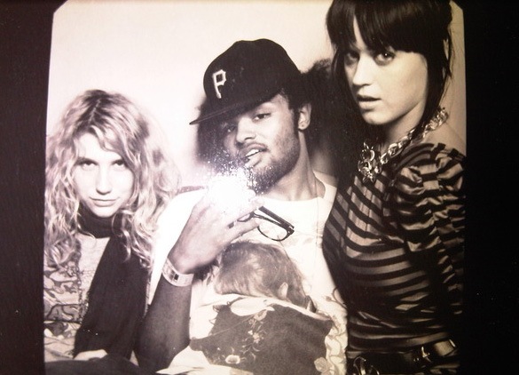 [katyperry-3[2].jpg]