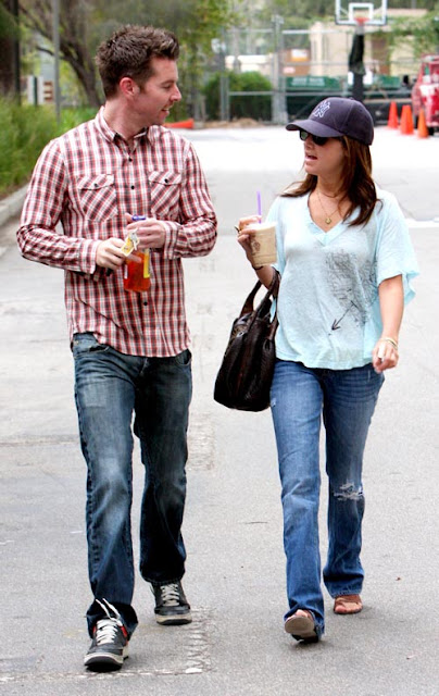 March 9, 2009: Ashley Tisdale spotted with a friend at Warner Brothers Studios in Los Angeles, California. Credit: INFphoto.com Ref.: infusla-83
