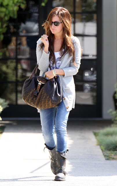 29187, BEVERLY HILLS, CALIFORNIA, Friday, March 13, 2009. Singer Ashley Tisdale looks disheveled leaving the Andy Lecompte Salon in Beverly Hills. Photograph: Pedro Andrade, Nate Jones © PacificCoastNews.com  ***FEE MUST BE AGREED PRIOR TO USAGE*** UK OFFICE: +44 131 557 7760/7761/7762 US OFFICE: + 1 310 261 9676
