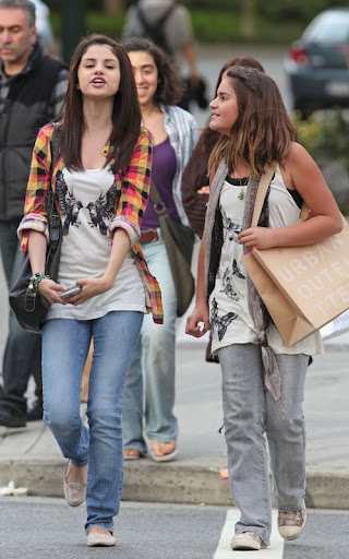 selena-gomez-5199-6.jpg