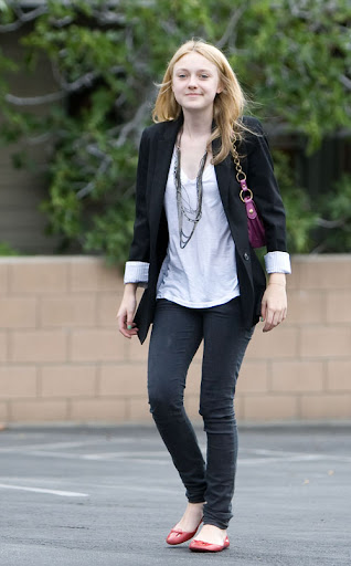 dakota-fanning-6159-3.jpg