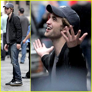 robert-pattinson-rain-remember-me.jpg