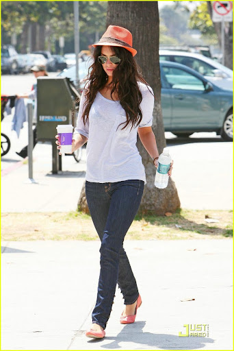 megan-fox-brian-austin-green-coffee-06.jpg