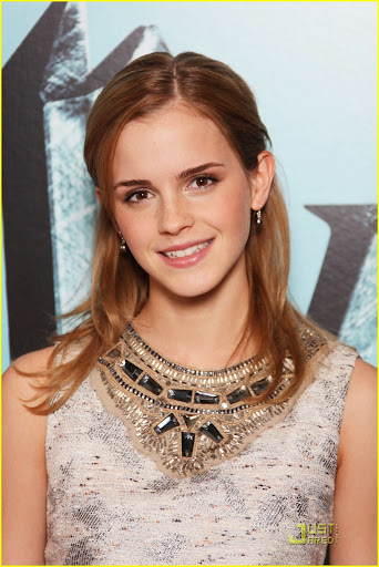 rupert-grint-emma-watson-claridges-couple-06.jpg