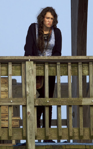 June 19, 2009: Miley Cyrus pictured on 'The Last Song' film set on Tybee Island, Georgia. Credit: INFphoto.com   Ref.: infussa-01