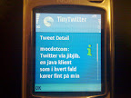 På testtelefonen ser de enkelte tweets sådan ud. Der er ikke plads til det hele...