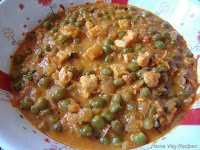 Paneer Matar Sabji (Paneer and Green Peas Curry)