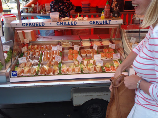 Свежей селёдочки не хотите?:) А также развиртуализация и Volendam. 