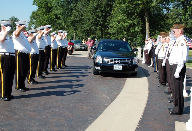 [0709_veterans1[5].jpg]