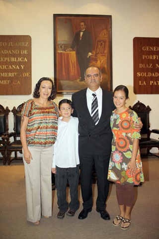 [Miguel Angel Bustamante Underwood & FAMILIA[3].jpg]