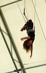 And does a perfect knee-hang!