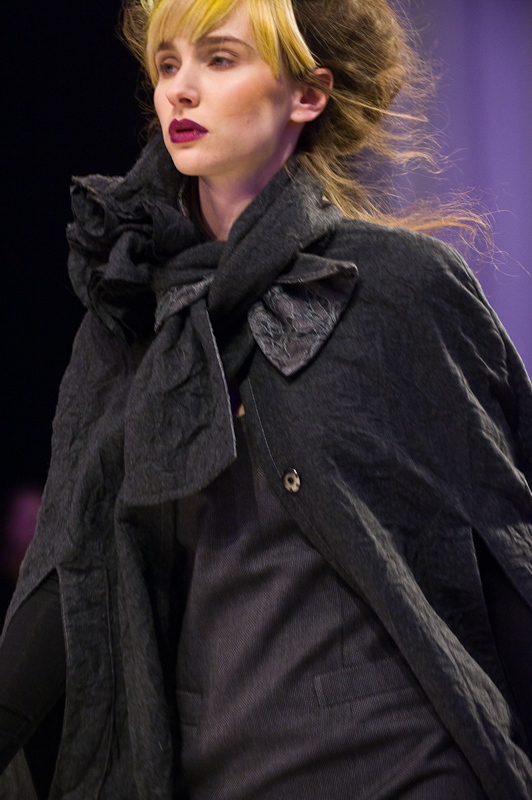 VICTORIA GRES, UFW, осень/зима 2011-12
Фото Сергея Черникова