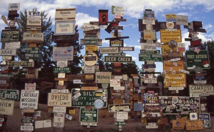 sign_post_forrest_08 sign_post_forrest_08