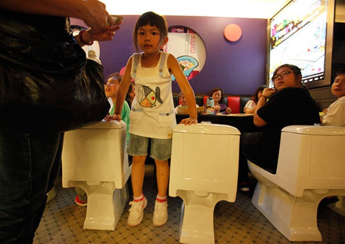 toilet-restaurent (4) toilet-restaurent (4)