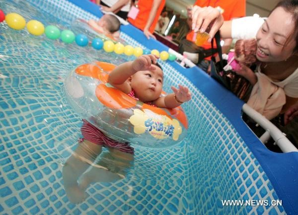 swimming-babies-china (2)