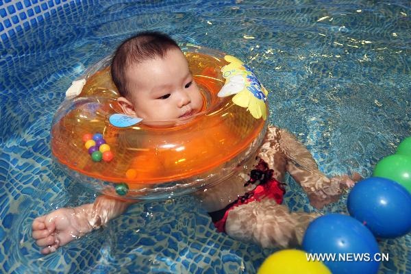 swimming-babies-china (3)