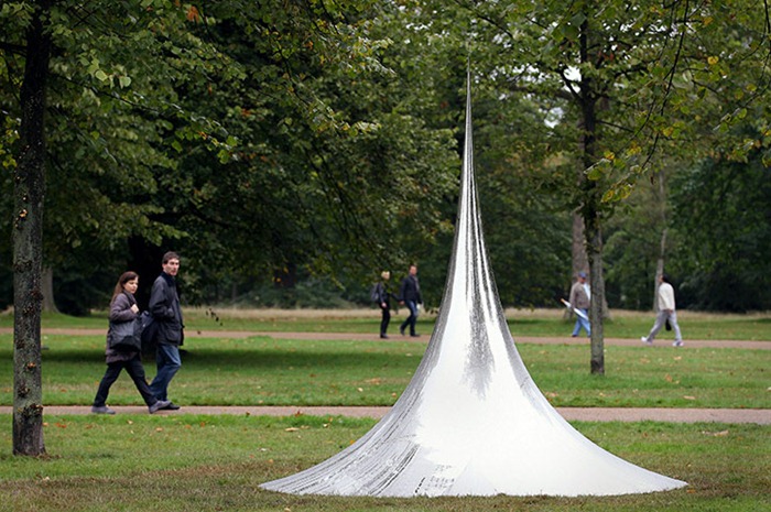 Anish-Kapoor-skymirrors (7)