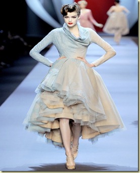 Dior-CoutureSpring2011-19_162711700127.jpg_article_singleimage