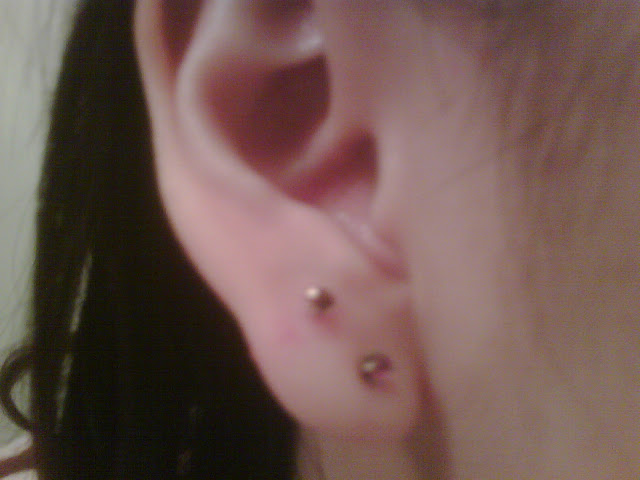 I got my ears pierced as a gift! =o What an unusual present right? I got my ears pierced as a gift! =o What an unusual present right?
