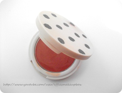 cream blush in nutmeg