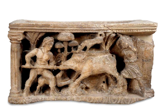 [4- urna cineraria ispirata al mito di Meleagro e la caccia al cinghiale caledonio[3].jpg]