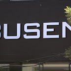 Busen, haha, BUSEN!