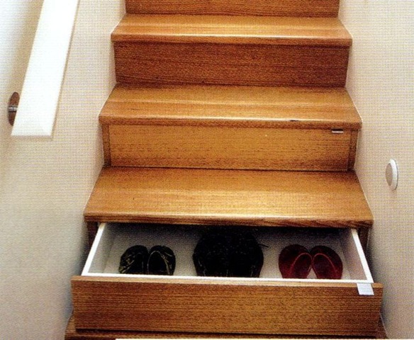 [Escalera[2].jpg]