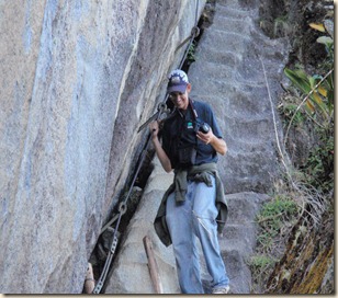 Waynapicchu Trail - debe tener dos manos para descender PhotoZack
