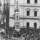Ballata del Giglio del Sarto in piazza Duomo; anno 1926.