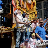 Particolare della fanfara del Giglio del Bettoliere dopo una posata; anno 2007.