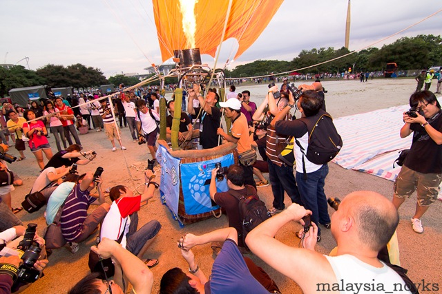 [Hot Air Balloon Putrajaya 2011 (43)[3].jpg]