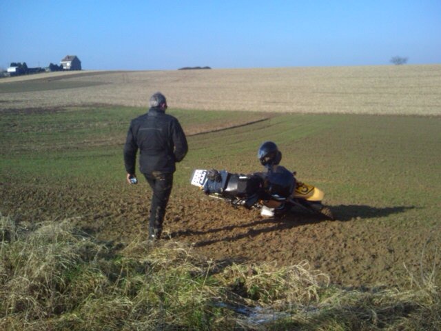 [0901 Off road - Michael in het veld[3].jpg]