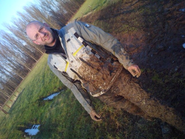[0901 Off road - Toon Diependaele completely muddy[3].jpg]