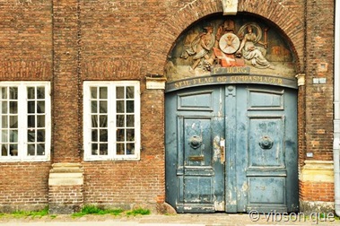 [227306_10150169283194570_510889569_6.jpg]