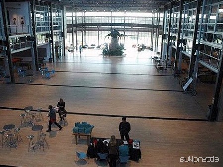 [pixar_studios_4[6].jpg]