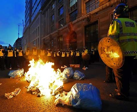 [fe659protestas-480p[1].jpg]