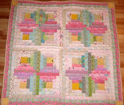  Cabin Baby Quilt Pattern on This Traditional Log Cabin Pattern Is Made Of Hundreds Of Baby Quilt
