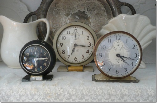 clocks via Konfetti clocks via Konfetti