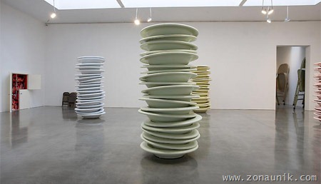 [giant052.jpg]