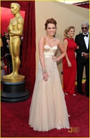 miley-cyrus-2010-oscars-03