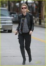 drew-barrymore-iron-maiden-01