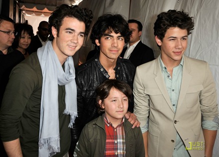 jonas-brothers-kids-choice-awards-02