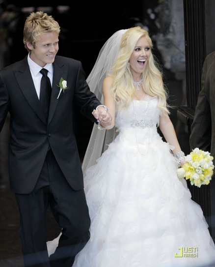 [heidi-montag-spencer-pratt-wedding05[7].jpg]