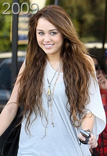 Miley Cyrus Lunches at City Wok in Los Angeles, CA