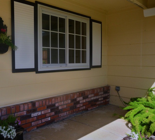 [front porch clean-up 003[6].jpg]