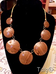 collier imitation bois - Mars 2010 collier imitation bois - Mars 2010
