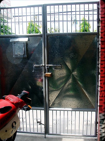 Our new front gate - JustAnotherPixel.net