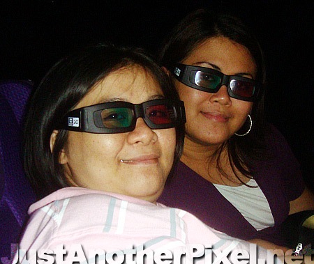 Mai and I inside Newport Cinema with our 3D glasses on - JustAnotherPixel.net