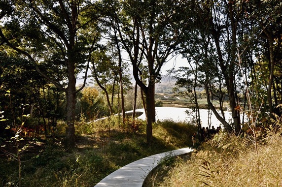 [teshima art museum 04[7].jpg]