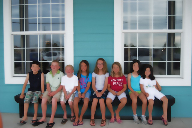 [beachkidssues[3].jpg]